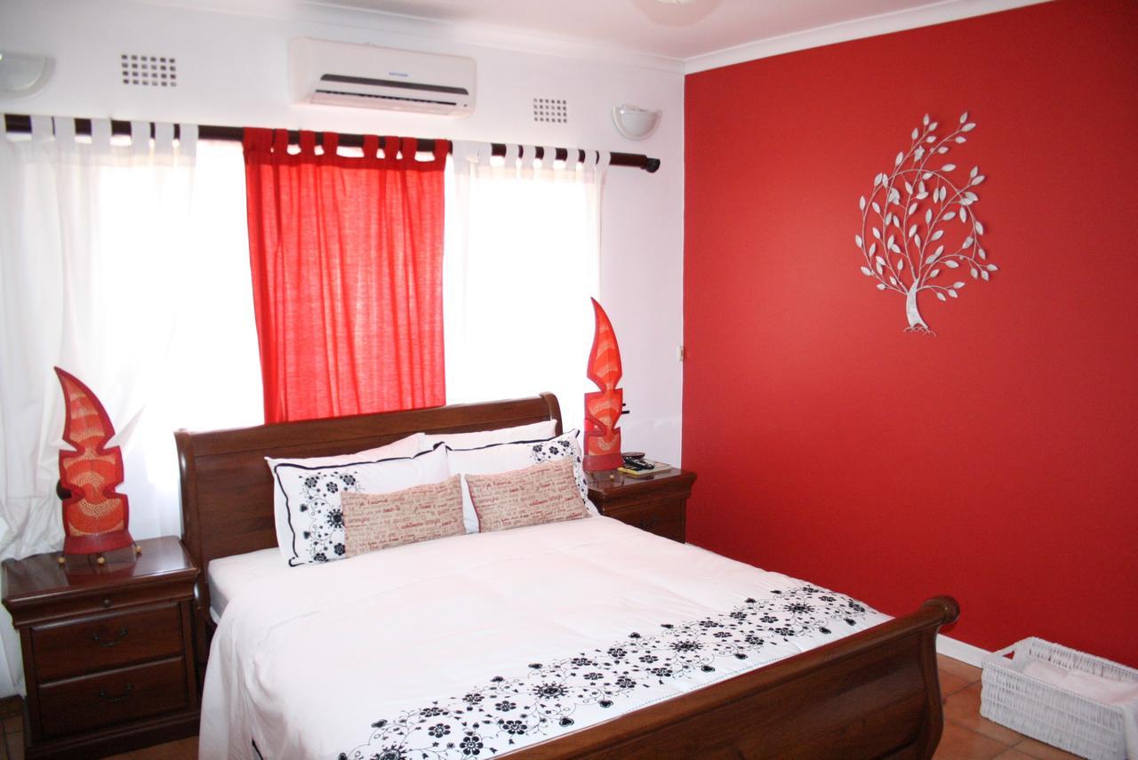 Sunflower Court Bed And Breakfast Γκαμπορόνε Εξωτερικό φωτογραφία