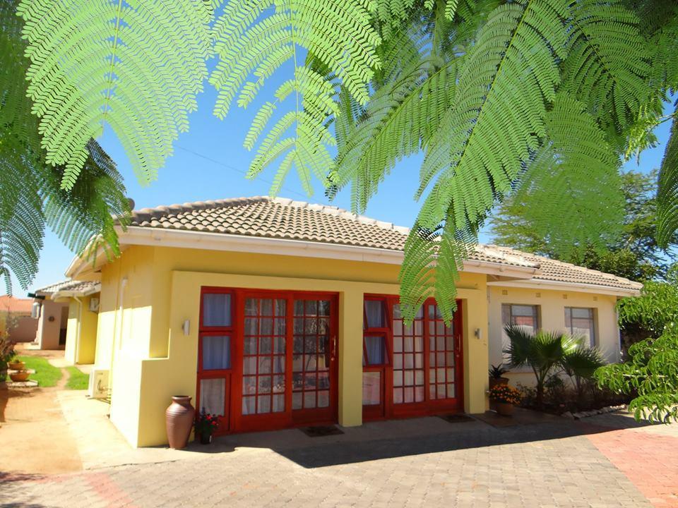 Sunflower Court Bed And Breakfast Γκαμπορόνε Εξωτερικό φωτογραφία